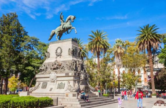 Sculpture of a horse in a town in Argentina