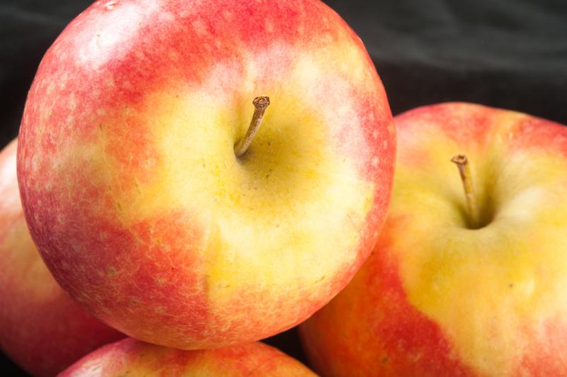 basket of apples