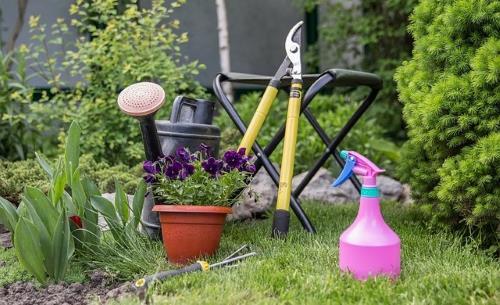 garden tools